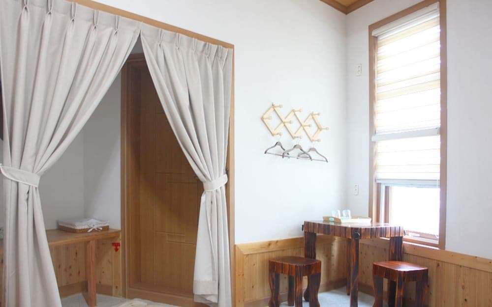 Namhae Myeongpum Guest House
