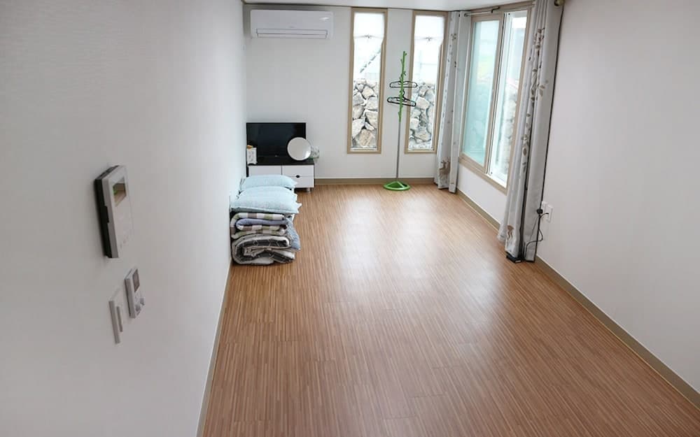 Jeju Pureunseom Guest House