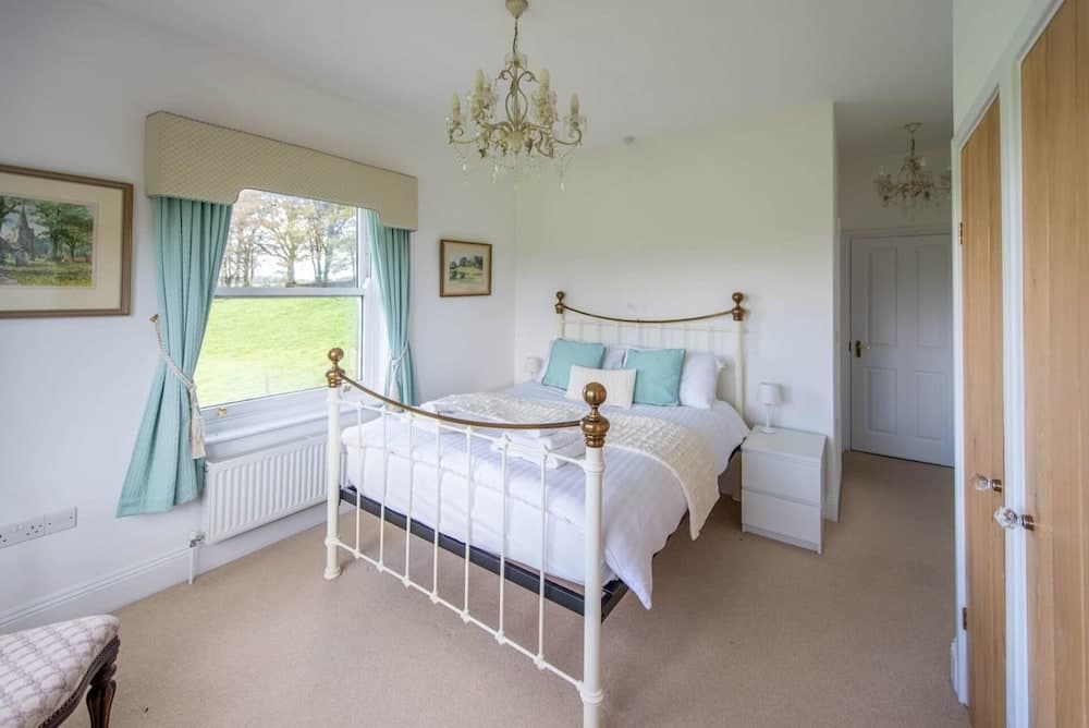 Stunning 6-bed House With Huge Garden on Dartmoor