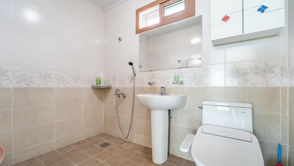 Seogwipo Oasis Huyang Pension