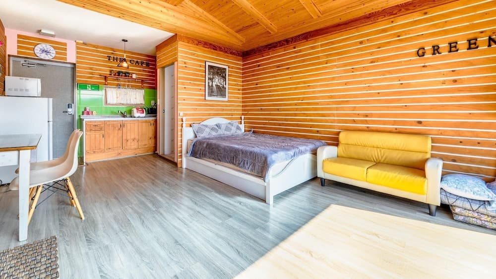 Yeosu Greenhouse Pension