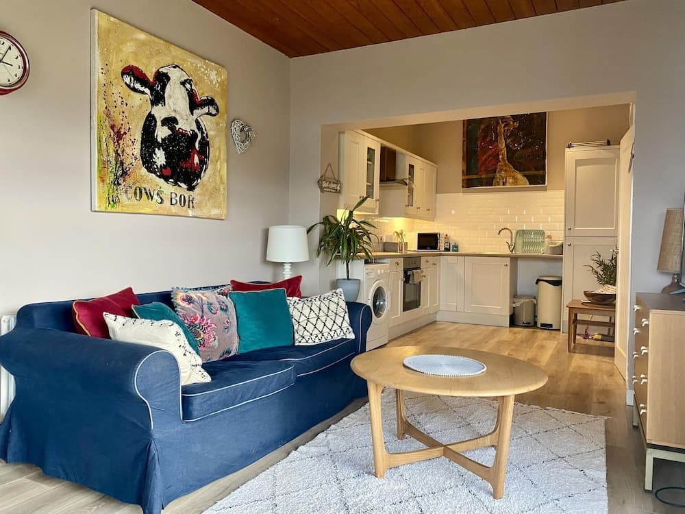 Ballygally Seaview and Garden 1 Bedroom Hideaway