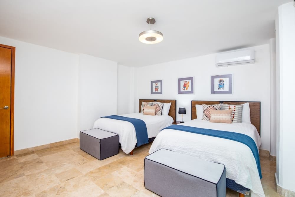 Condo Terra 13 by Kivoya