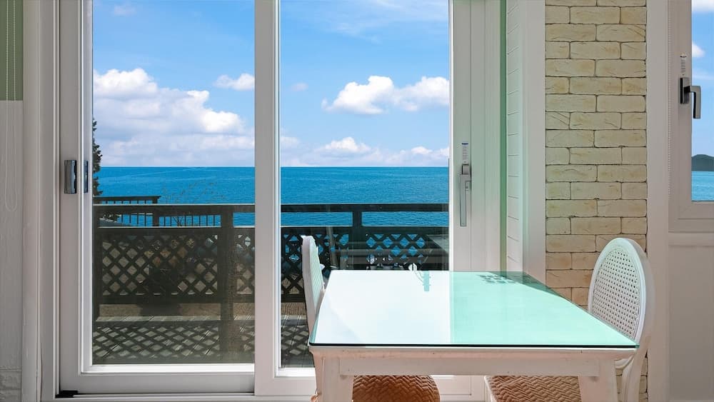 Namhae Montmartre Pension