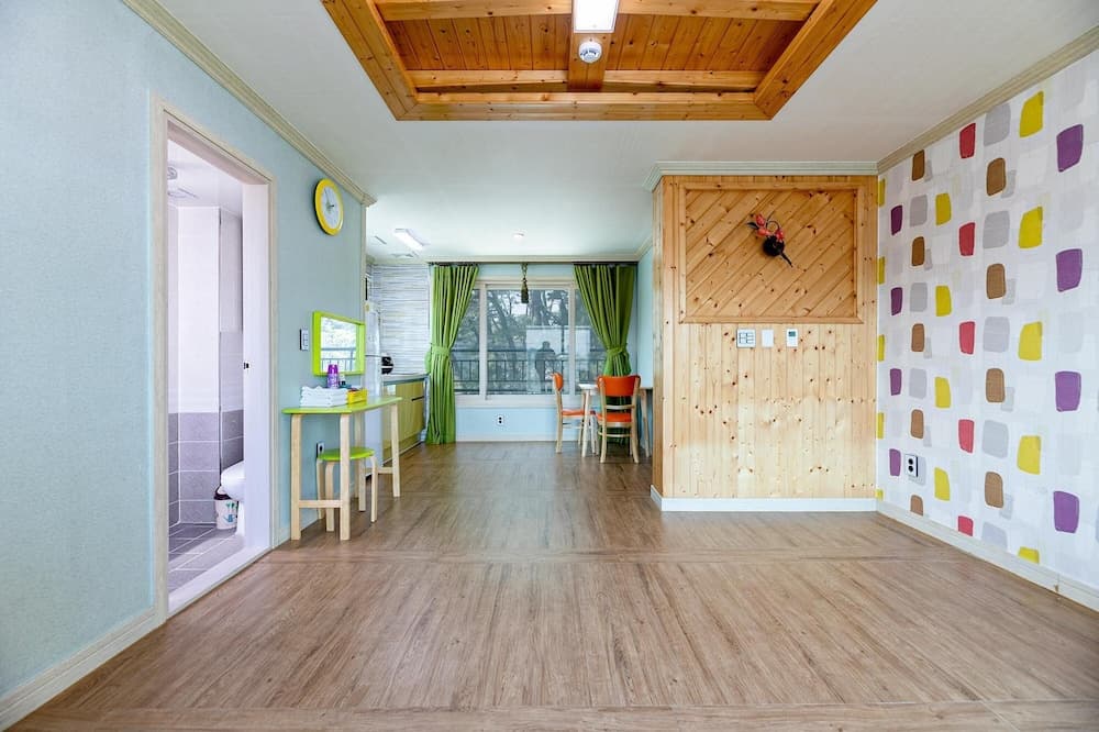 Gyeongju Gamposole Pension