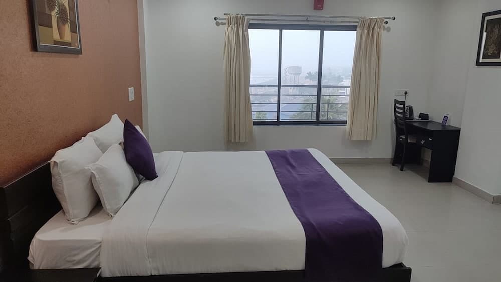 Purple Beds by VITS Daman