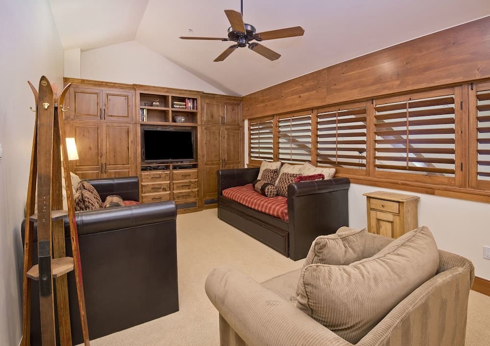 Luxury Penthouse at Bear Paw Lodge