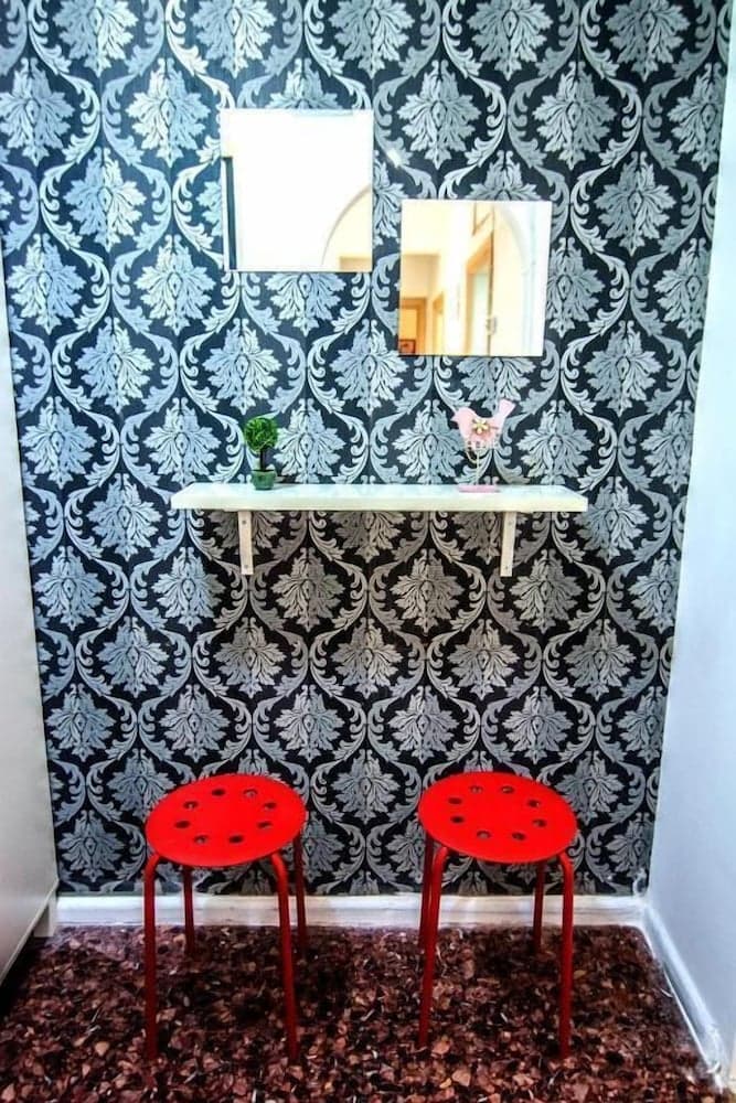 Motiv Nilie Hospitality MGMT