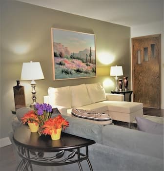 Arhaus 3 Serene Two-bedroom Retreat