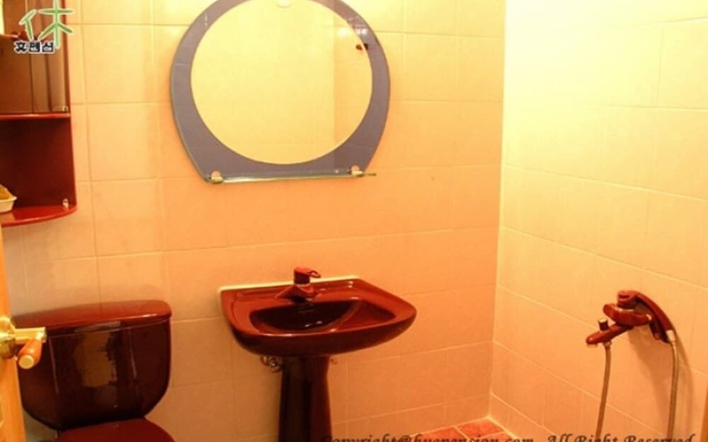 Jinju White House on the Hill Hayanzip