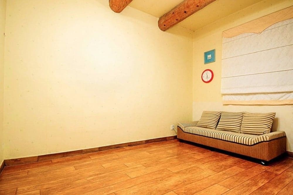 Pocheon White House Pension