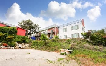 Hwaseong Island Pension
