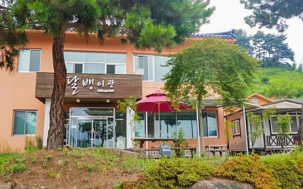 Gwangyang Sandalbaengi Pension