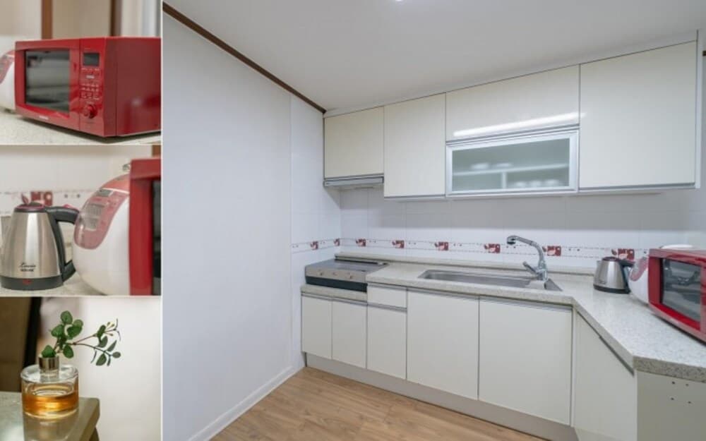 Geoje Kachi and Santorina Pension