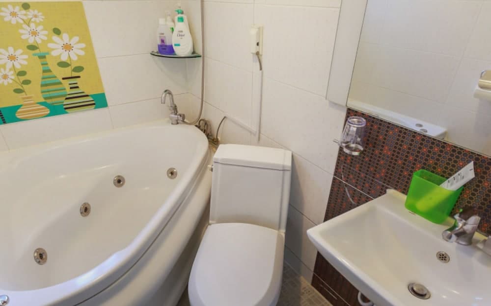 Hoengseong Modern Hill Pension