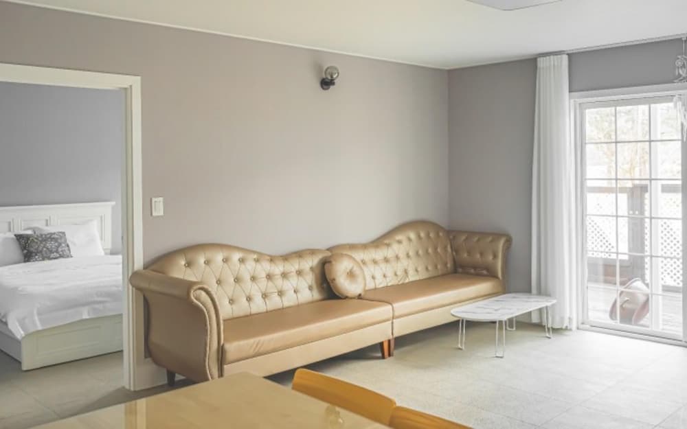 Gangneung Friends Pets Friendly Pension