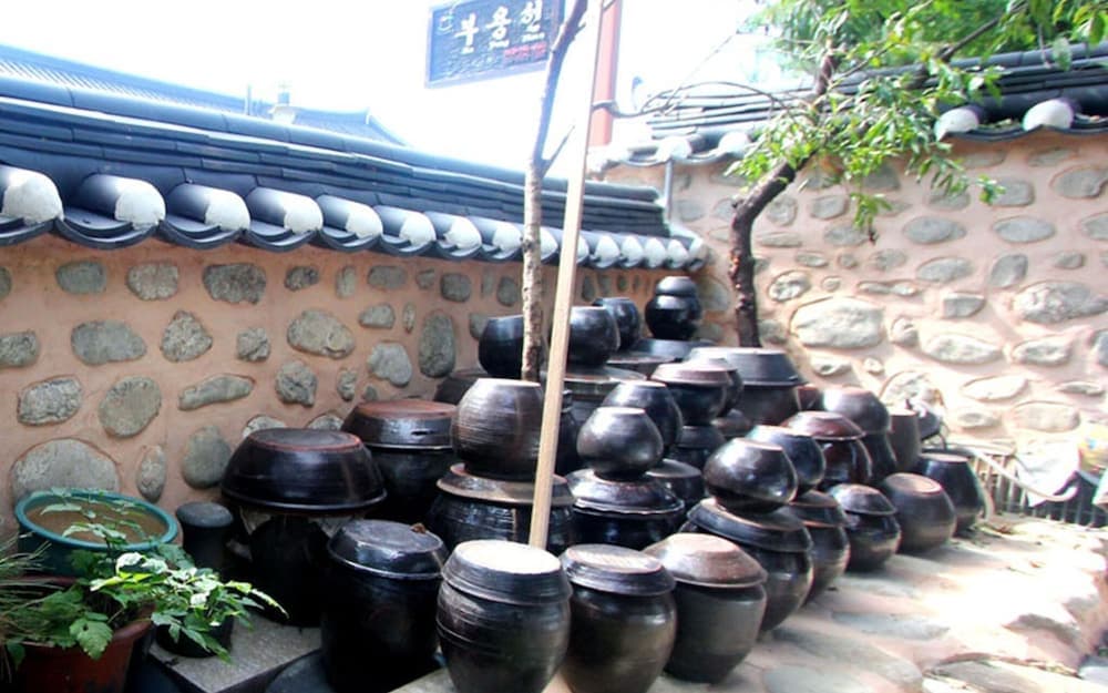 Jeonju Buyongheon Hanok Stay