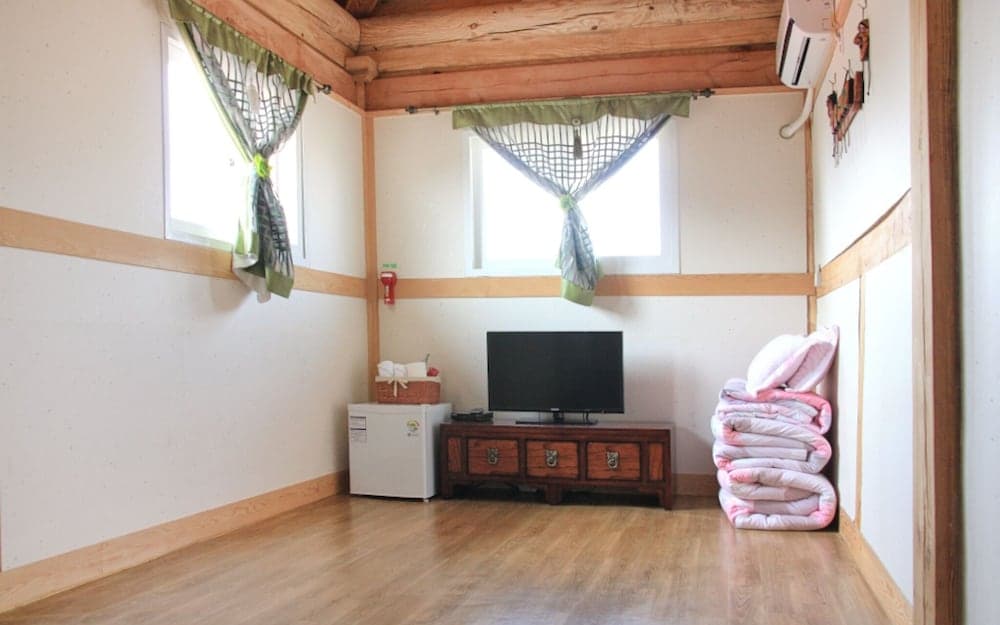 Jeonju Gyodong Gaon Hanok Stay