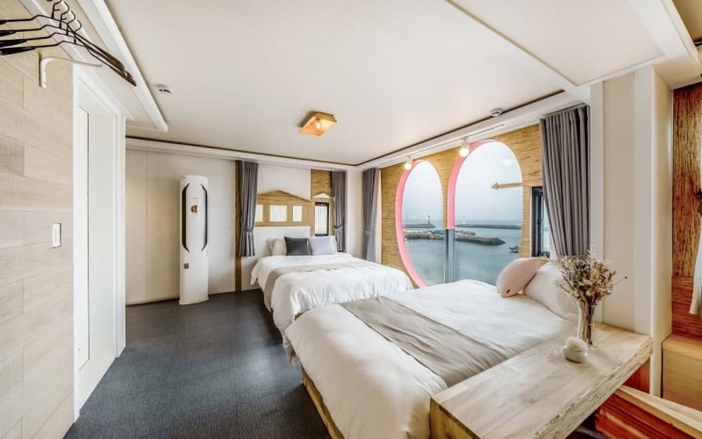 Jeju Santa Lucia Pension