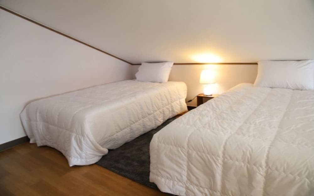 Geojedo Su Gallery Cafe Pension