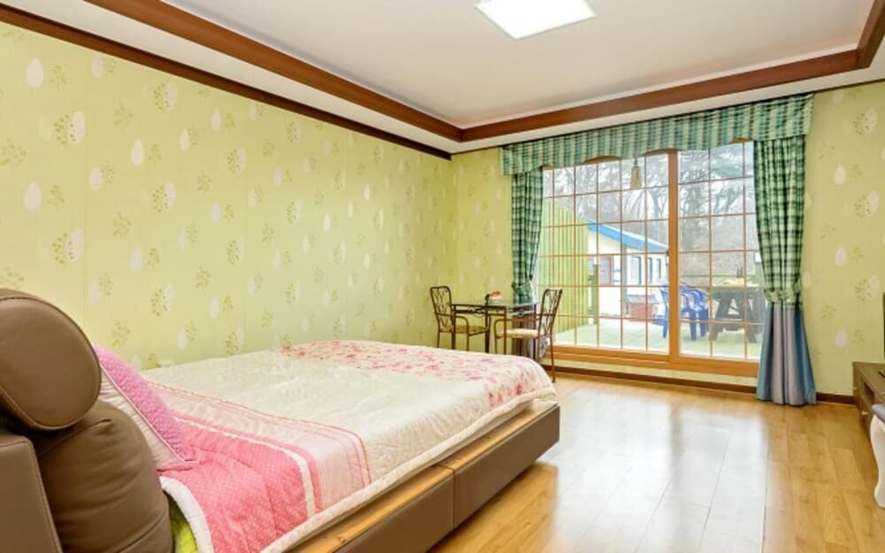 Taean Happy Good Morning Pension