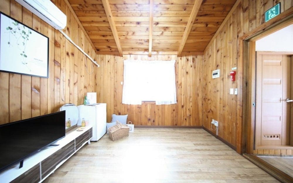 Chuncheon Healing Camp Pension