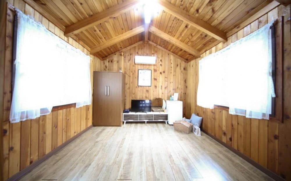 Chuncheon Healing Camp Pension