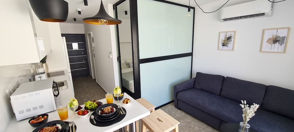 Phaedrus Living: Seaside Luxury Flat Athina 113