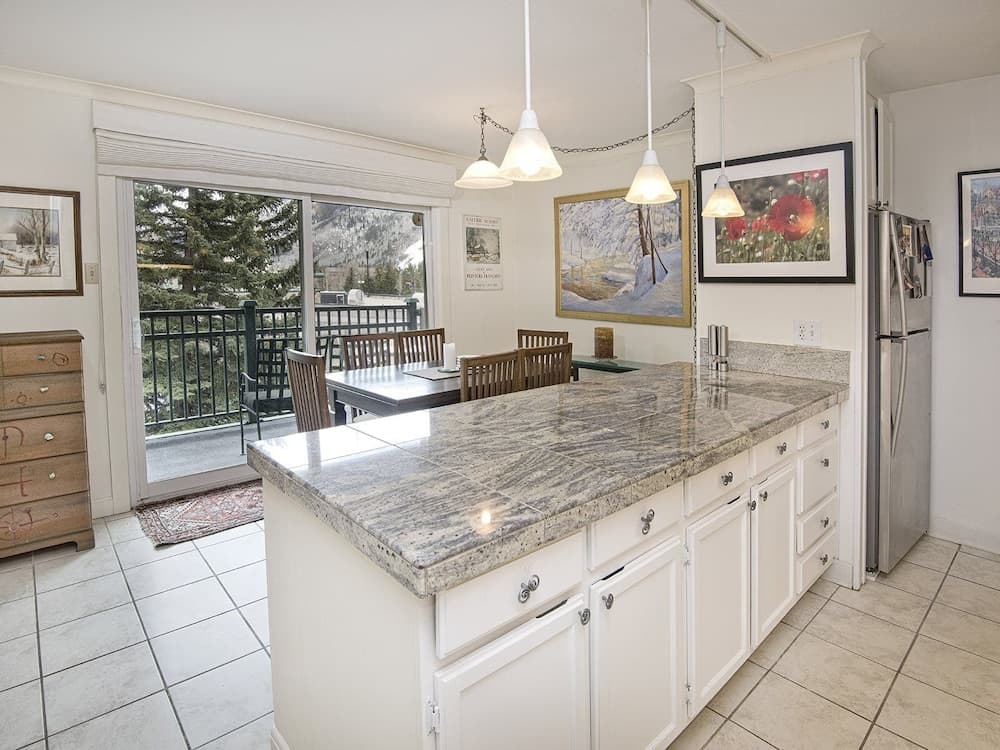 Vantage Point Condo 307