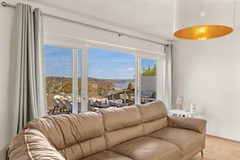 Am Byth - Luxury Cottage Sea Views