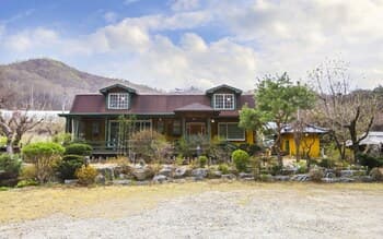 Hoengseong Sigollageune Pension