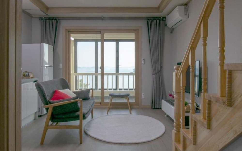 Seosan Woongdo Story Pension