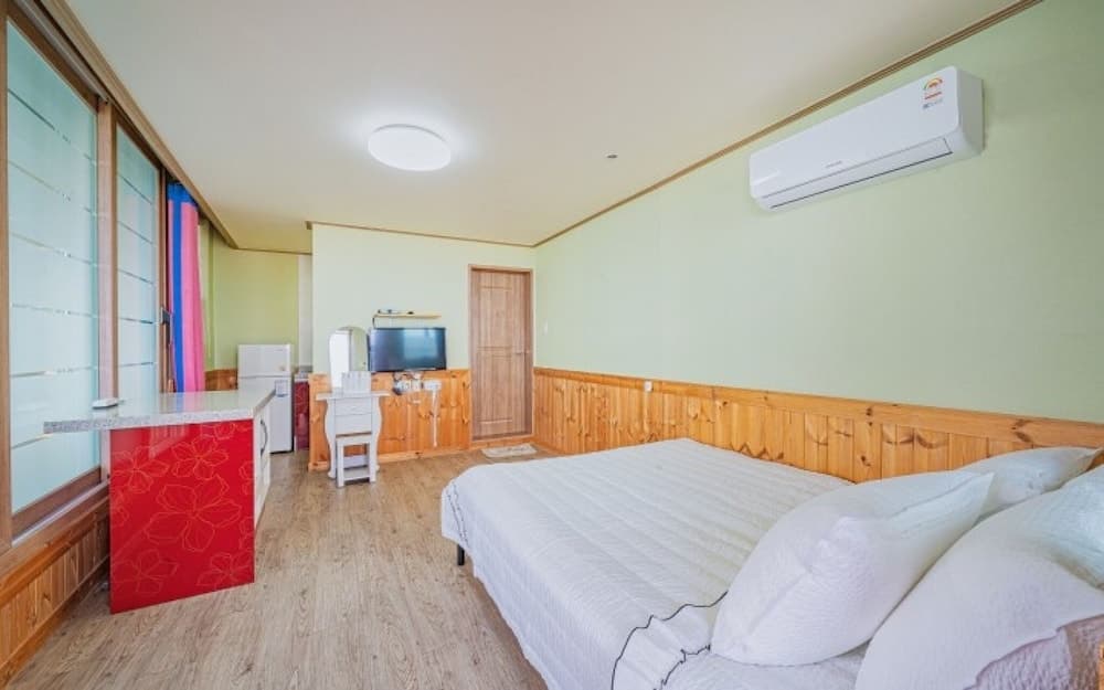 Yeongdeok Badahyang Pension