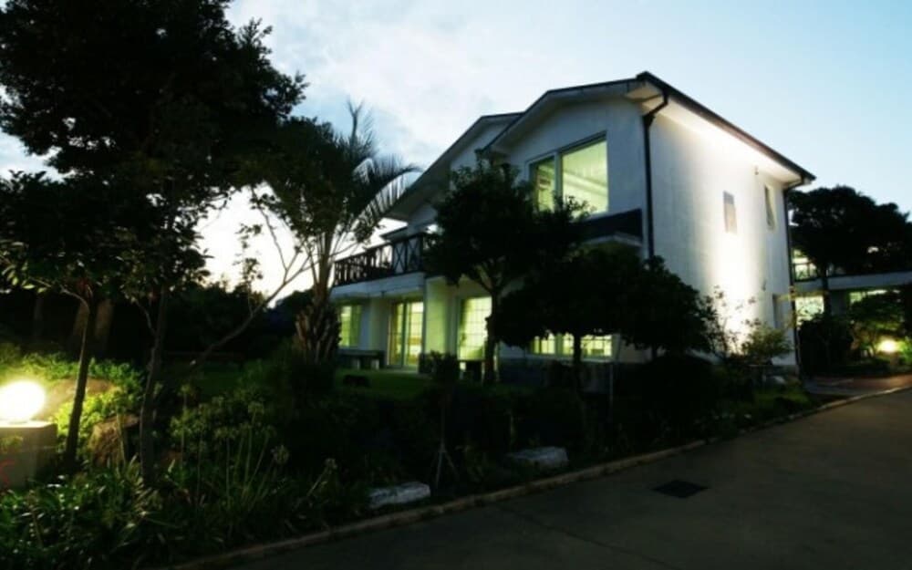 Seogwipo JJ House Pension