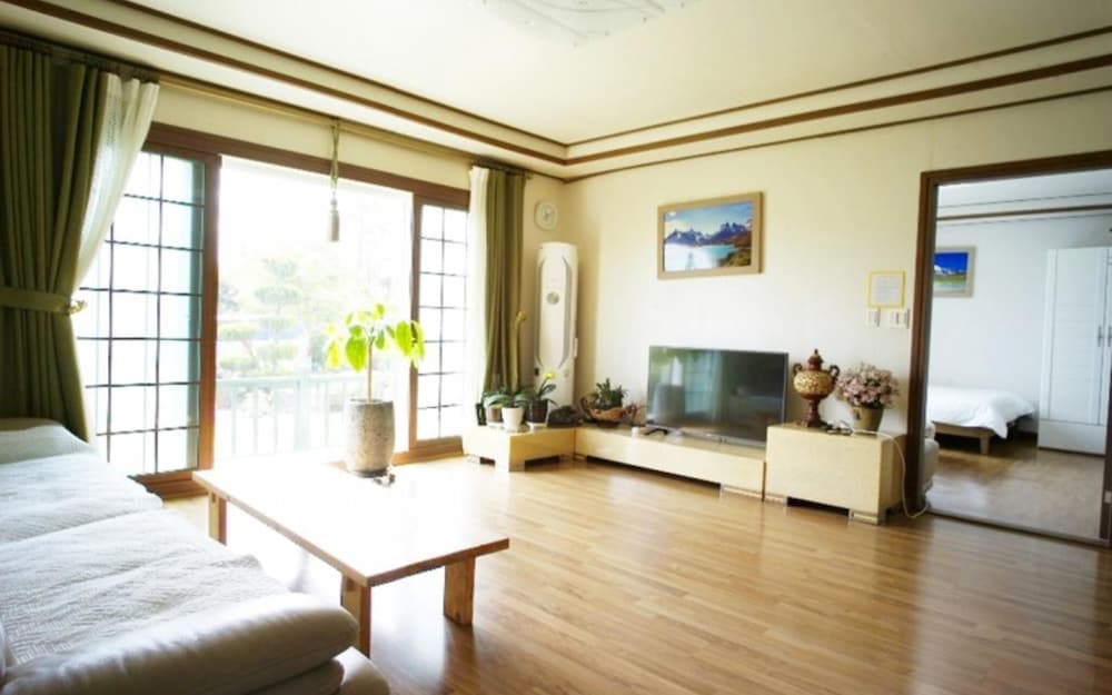 Jeju Casa Linda Pension