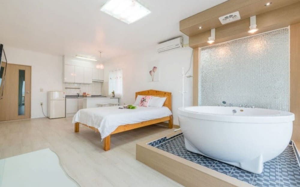 Yangyang Momore Pension