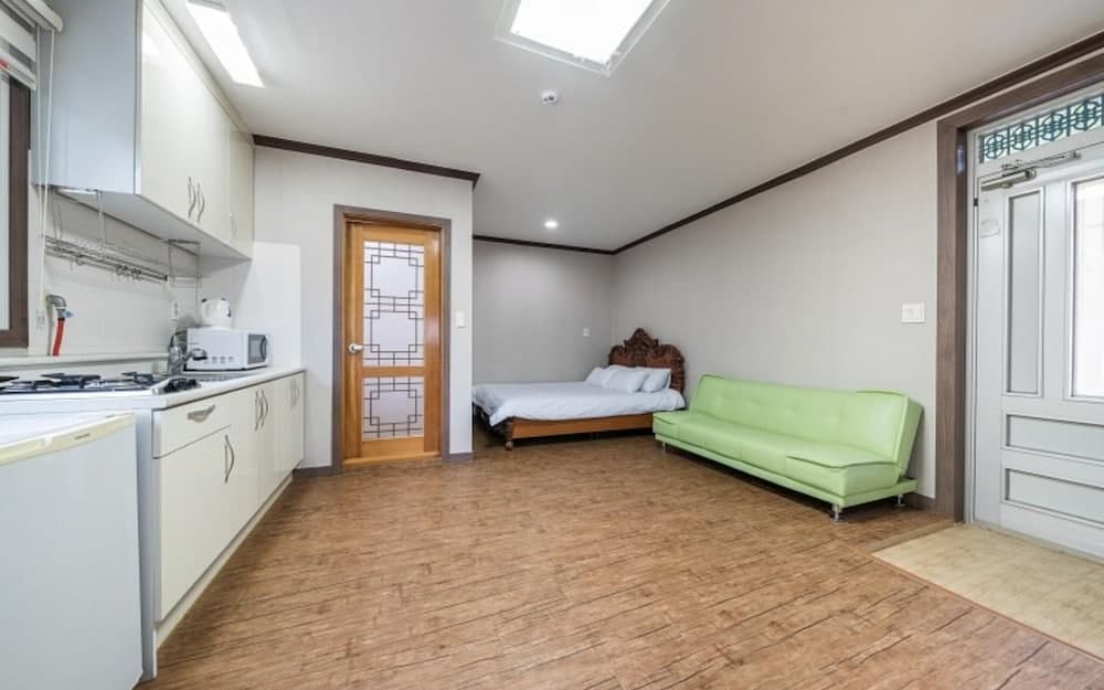 Pocheon Bear Hill Pension