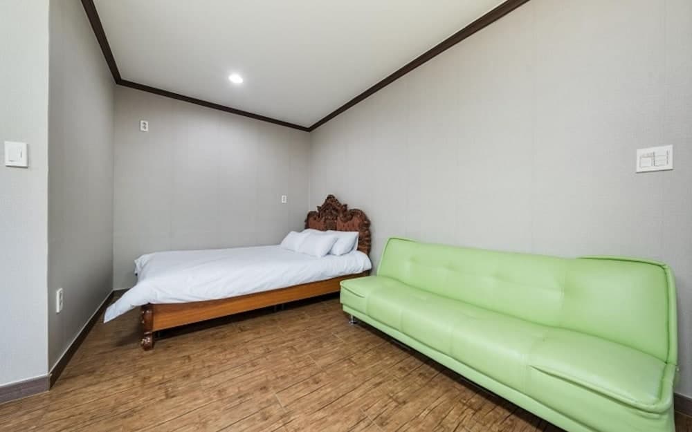 Pocheon Bear Hill Pension