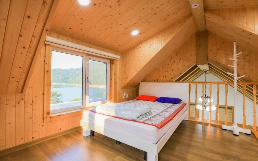 Jecheon Hobanro Unshared House Pension