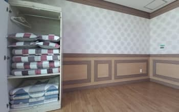 Danyang Three Nests Stay Pension