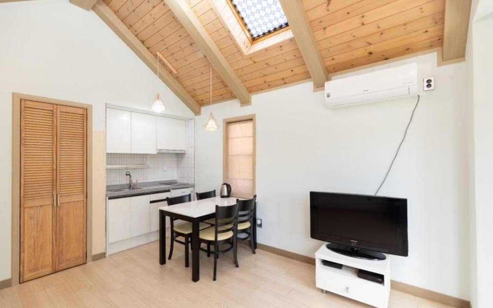 Yangyang Galmegi Pension