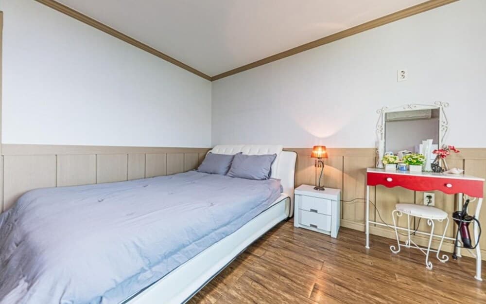 Geojedo Between the Sky and Sea Pension