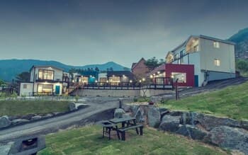 Pocheon La Vie En Rose Pension