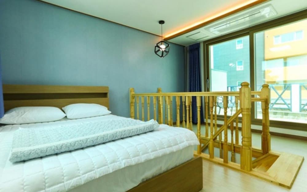 Jeju Woljeongri Badabyeol Pension