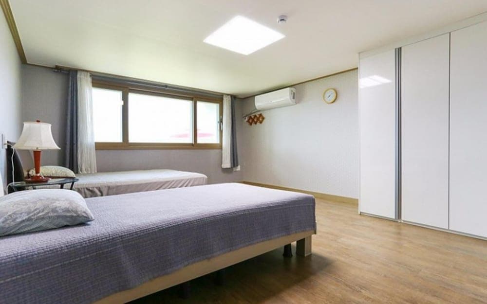 Jeju Osaekgyul Cheheom Pension