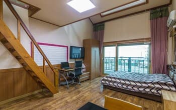 Uljin Blue Ara Pension