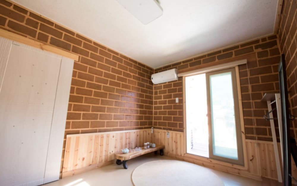 Danyang Sosunam Hwangto Mauel Pension