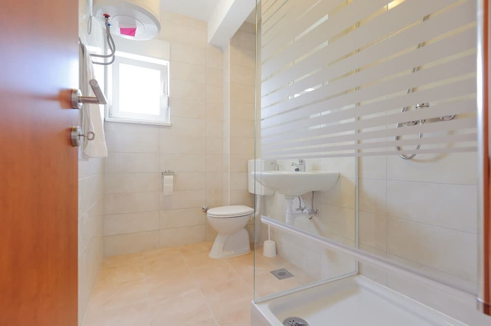 A3 - Spacious apt With the sea View & use of Pool