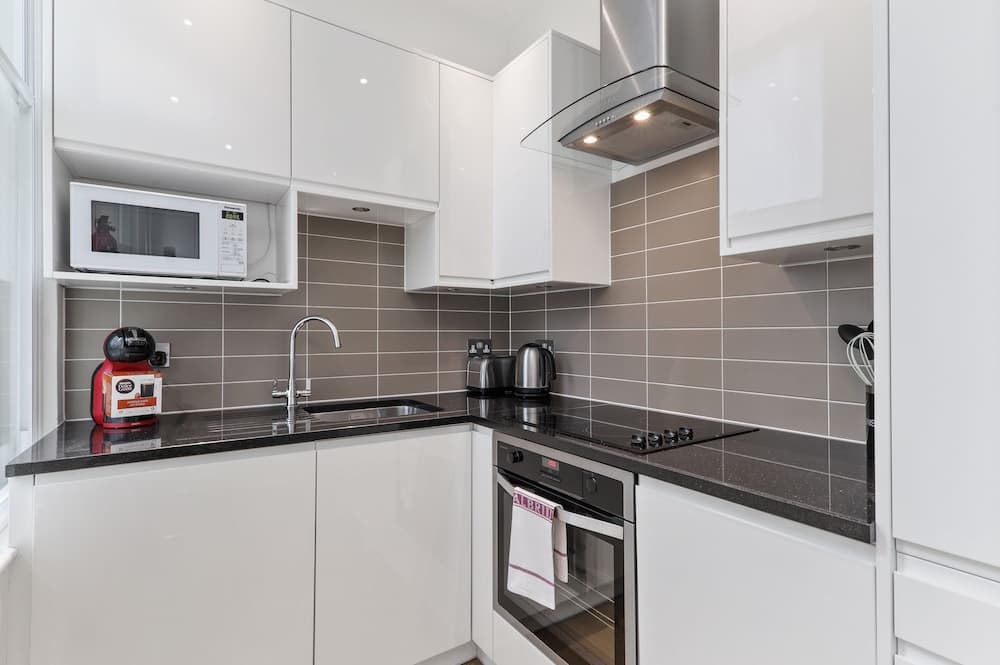 Cosy 1 Bed Apartment next to Liverpool Street Station FREE WIFI By City Stay Aparts London