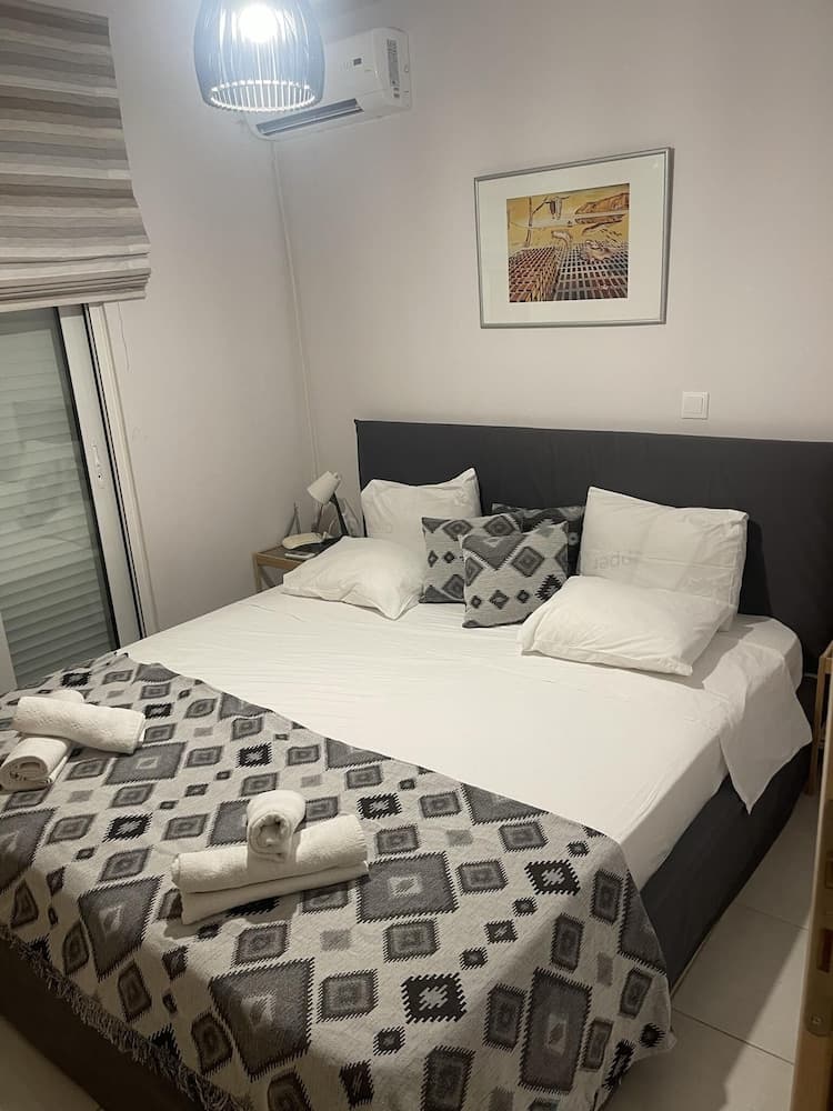 Luxurious 6 Bedroom Villa In a Great Location